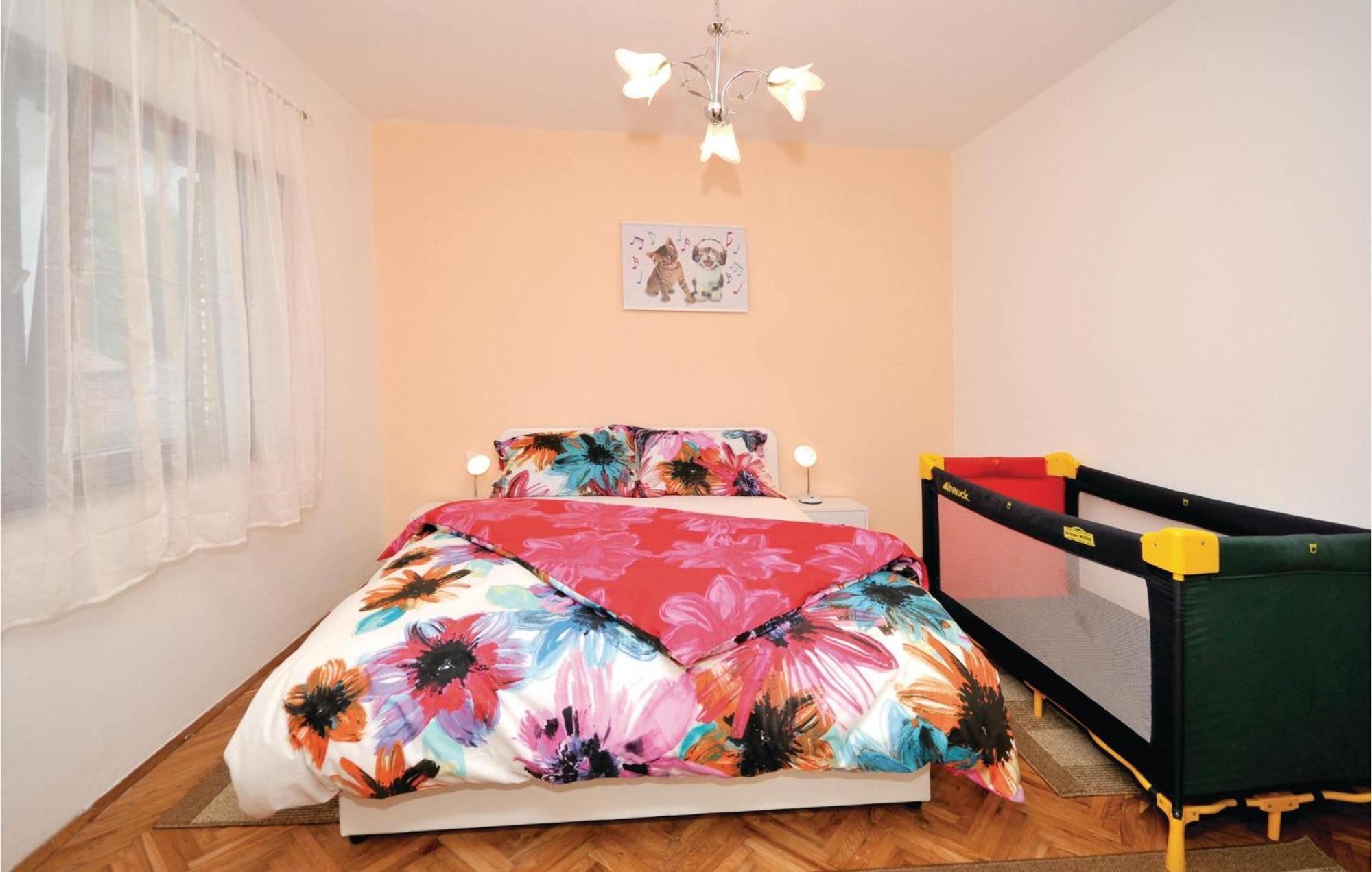 2 Bedroom Cozy Apartment In מרינה מראה חיצוני תמונה