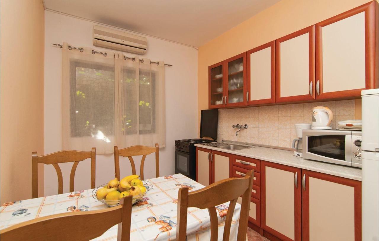 2 Bedroom Cozy Apartment In מרינה מראה חיצוני תמונה